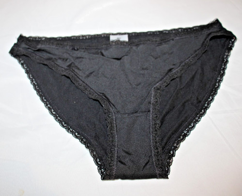 Brand new lace trimmed bikini - lace,
